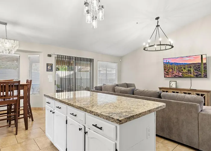 Upgraded 4br With Pool & Near Golf * Scottsdale