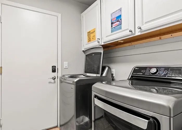 Upgraded 4br With Pool & Near Golf